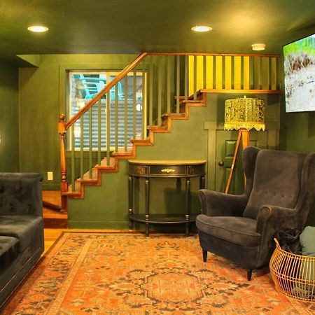 Heart Of Woodstock, 10 Min Walk To Reed, With Private Garage! Appartamento Portland Esterno foto