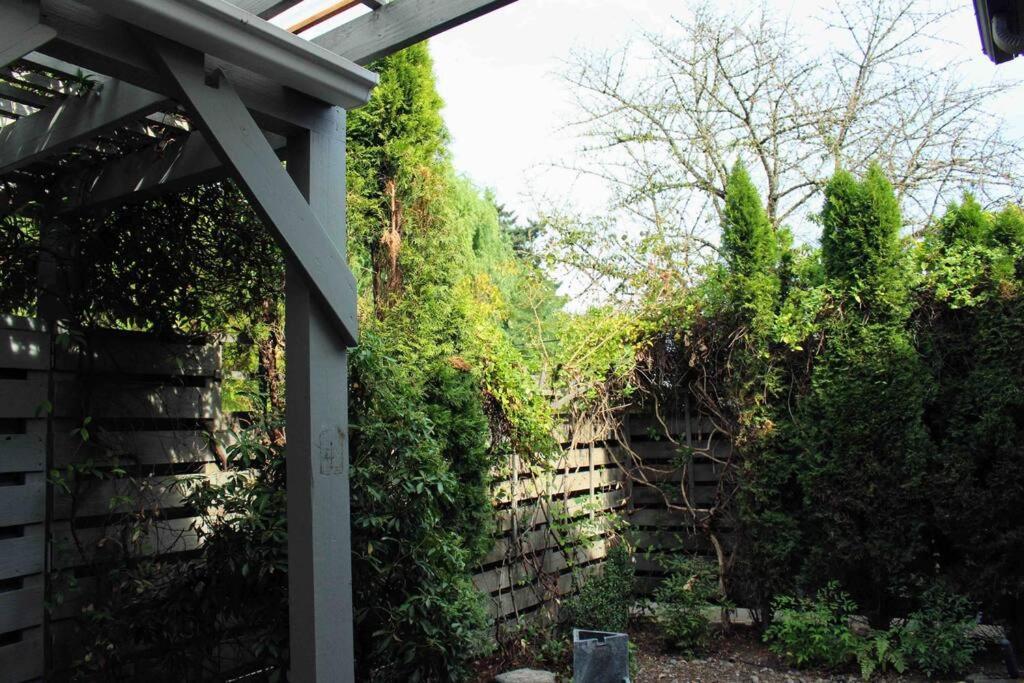 Heart Of Woodstock, 10 Min Walk To Reed, With Private Garage! Appartamento Portland Esterno foto